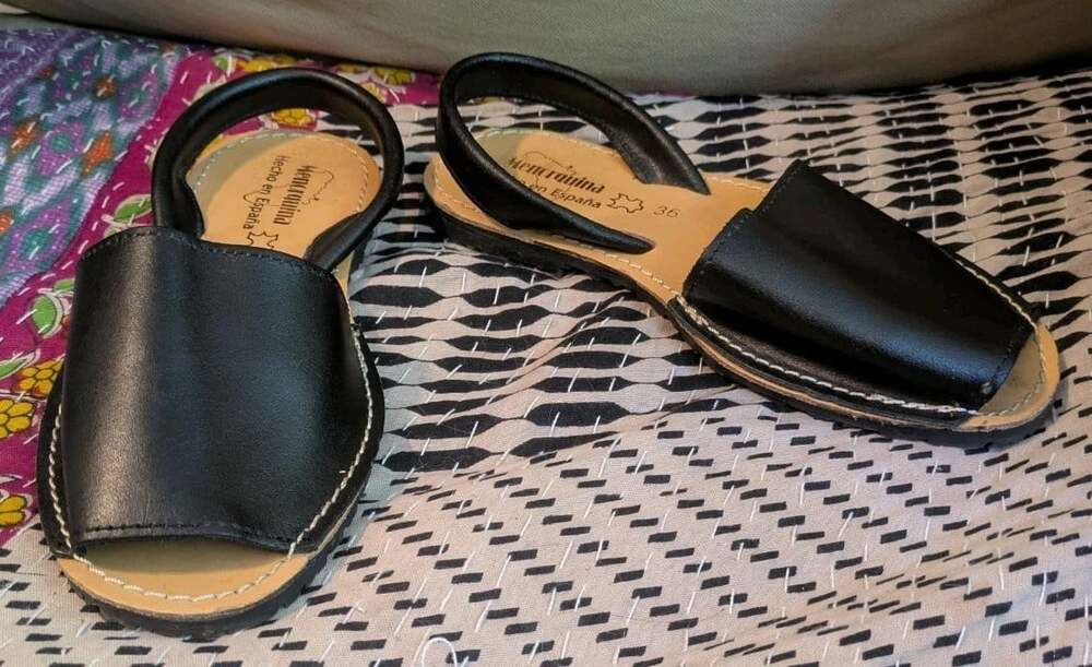 Authentic Spanish Avarcas Menorquinas Black Leather Flat Sandals Sz 36 US 6